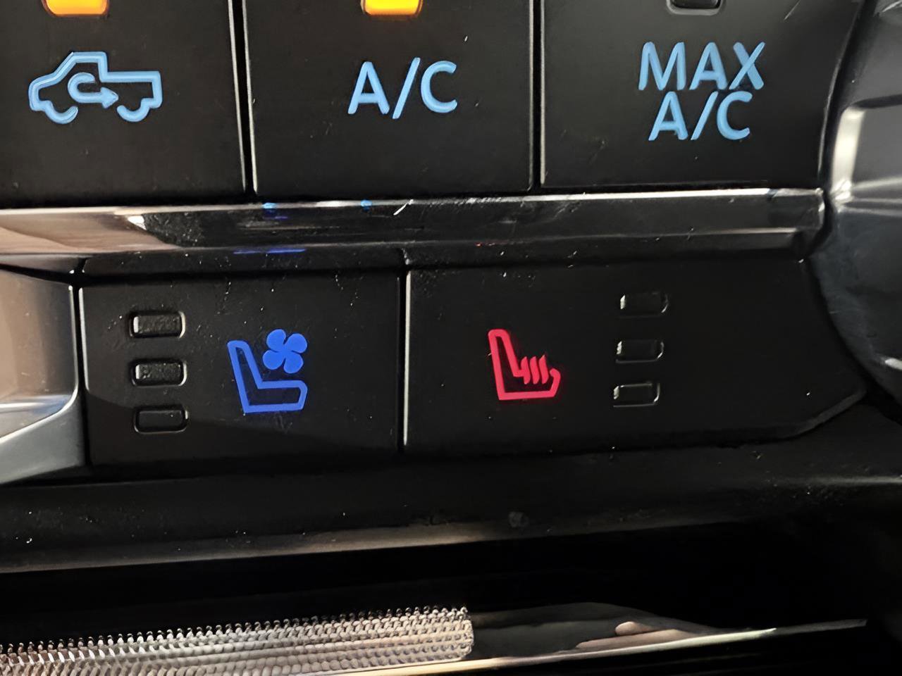 Used 2025 Ford F150 Platinum w/ Equipment Group 702A High image 18