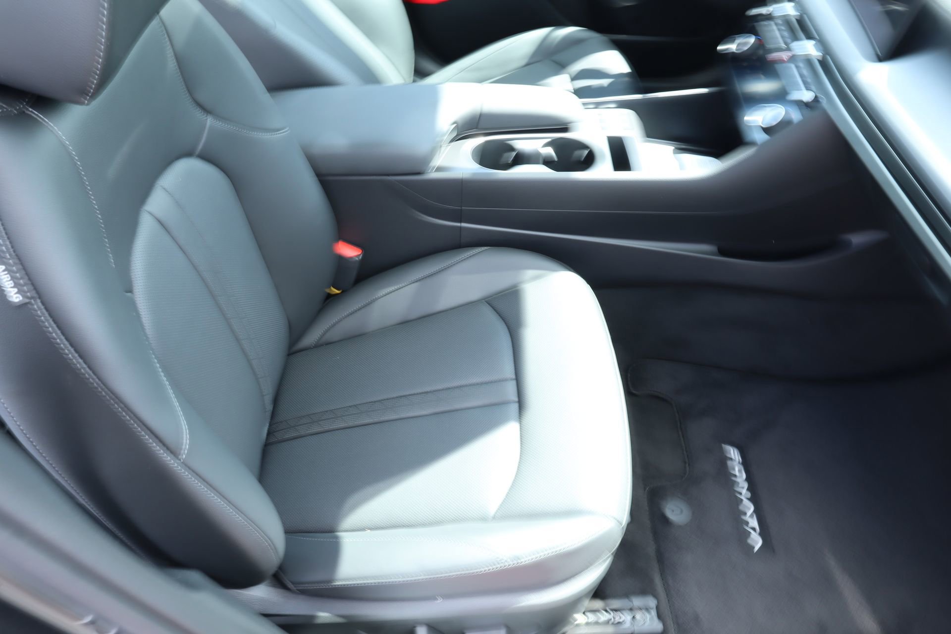 New 2026 Hyundai Sonata Limited image 14