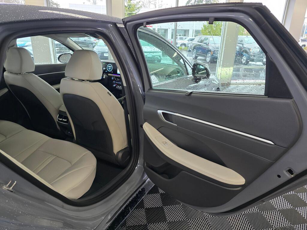New 2026 Hyundai Sonata Limited image 39
