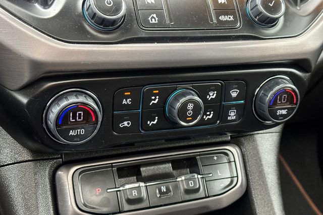 Used 2023 GMC Acadia AT4 w/ Technology Package image 20