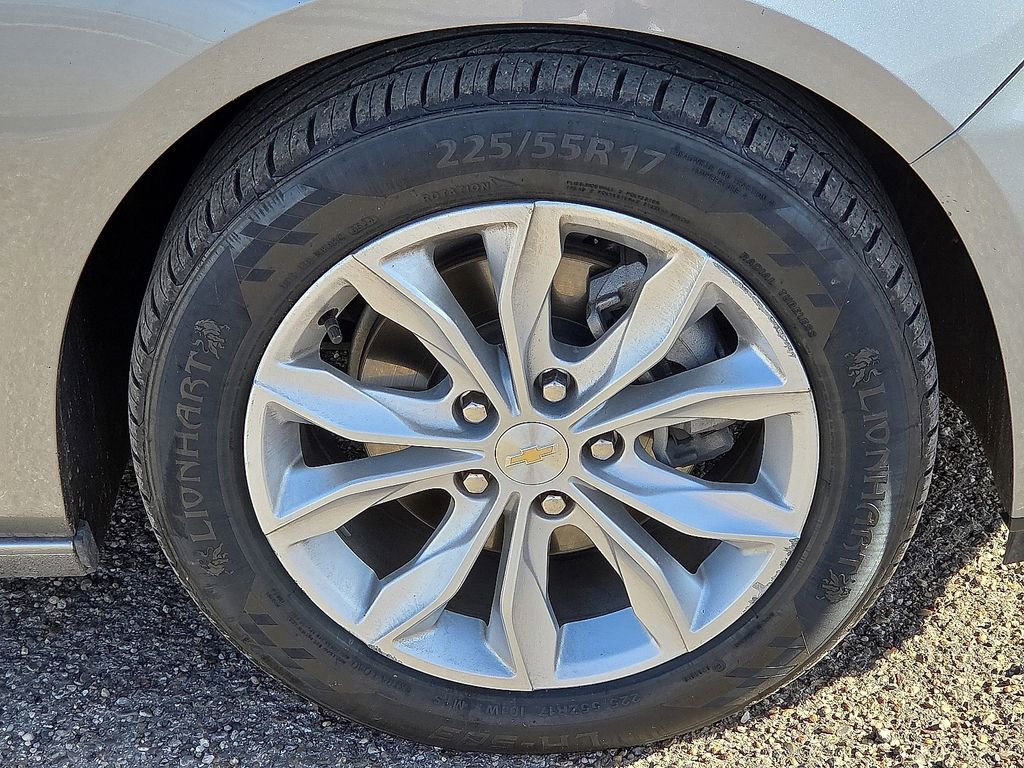 Used 2024 Chevrolet Malibu LT image 12