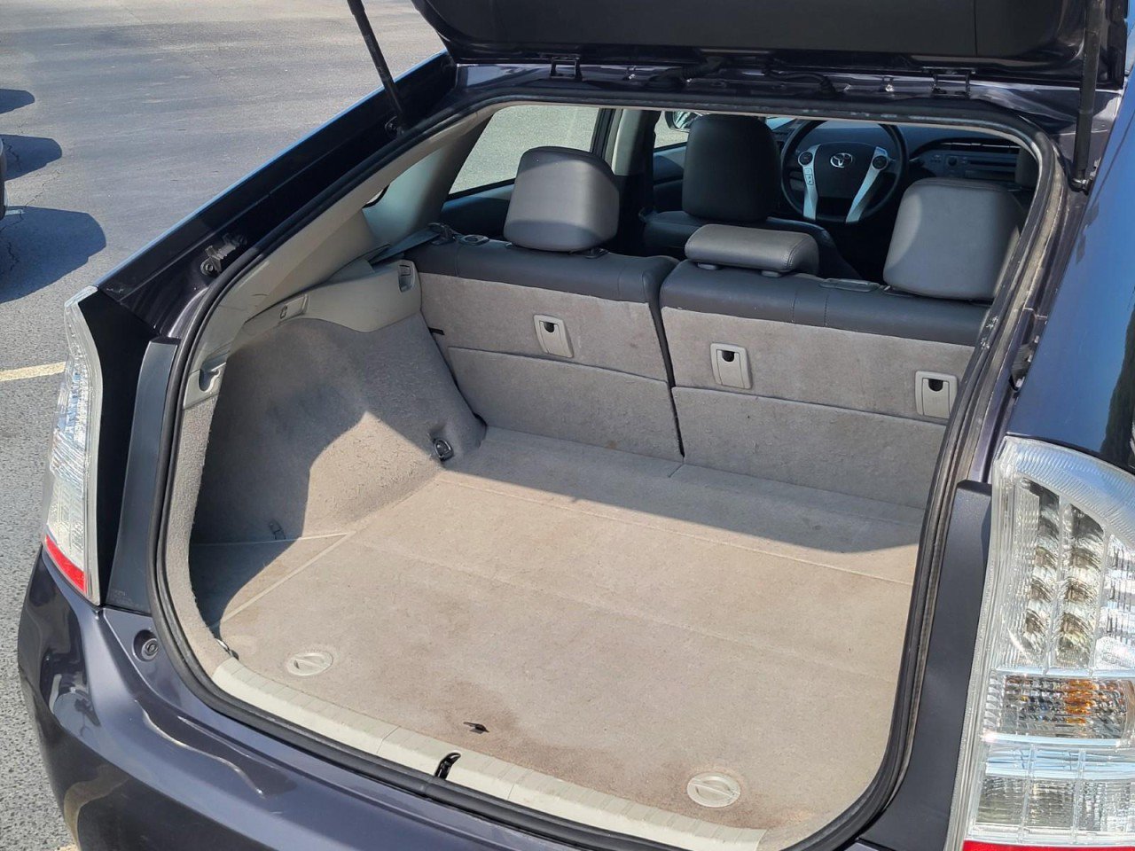 Used 2010 Toyota Prius Five FWD image 4