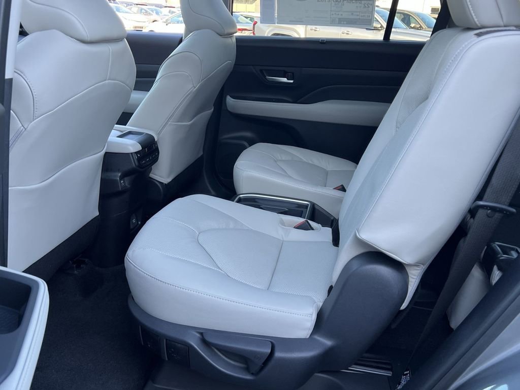 New 2026 Toyota Grand Highlander Limited image 20