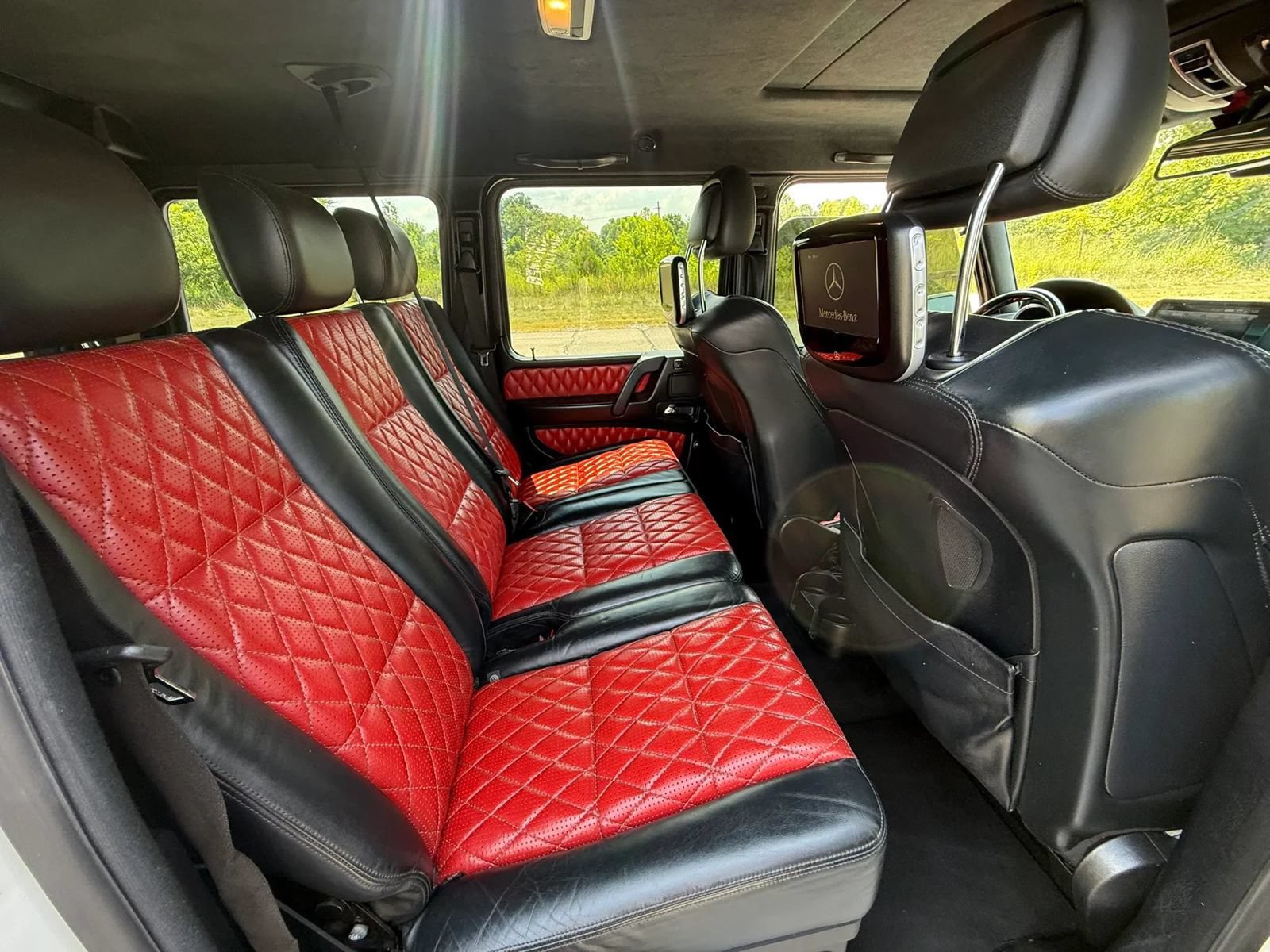 Used 2015 Mercedes-Benz G 63 AMG 4MATIC image 14
