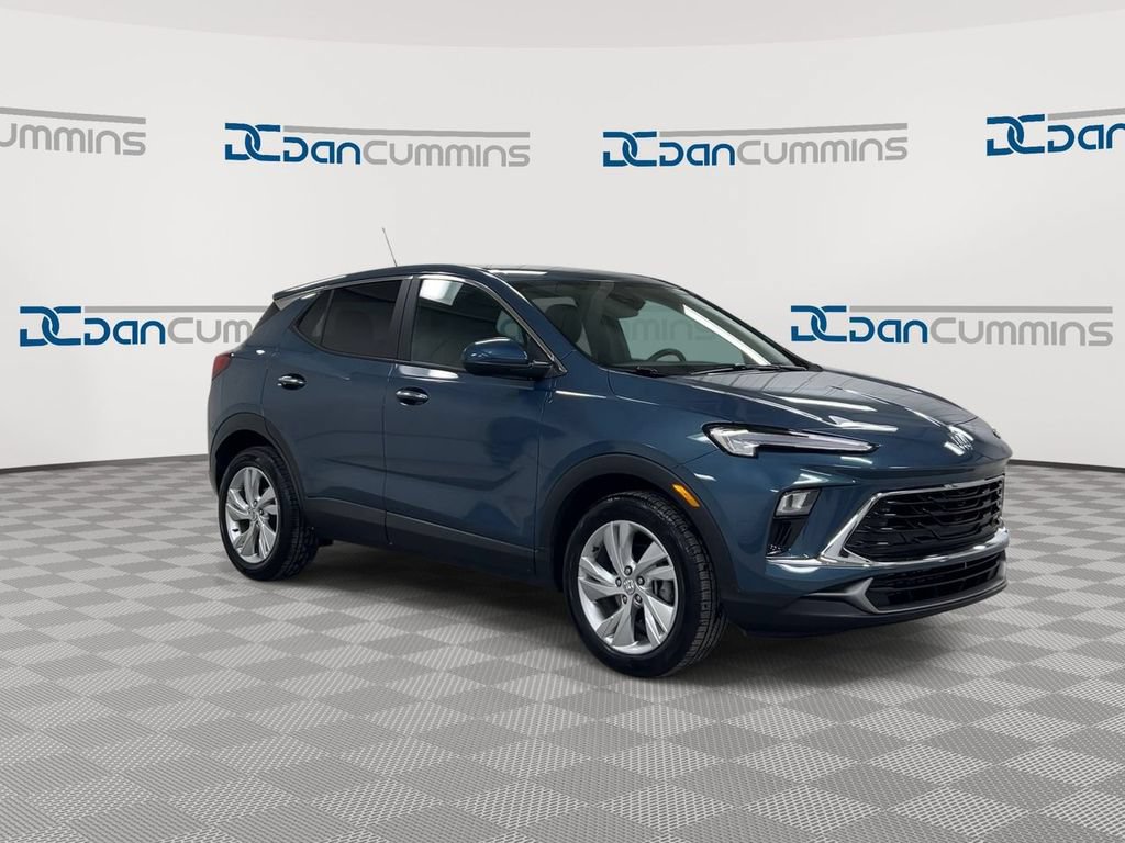Used 2025 Buick Encore GX Preferred FWD image 2