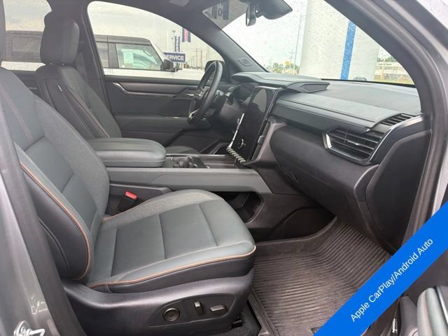 Used 2024 GMC Acadia AT4 w/ Luxury Package AWD/4WD image 16