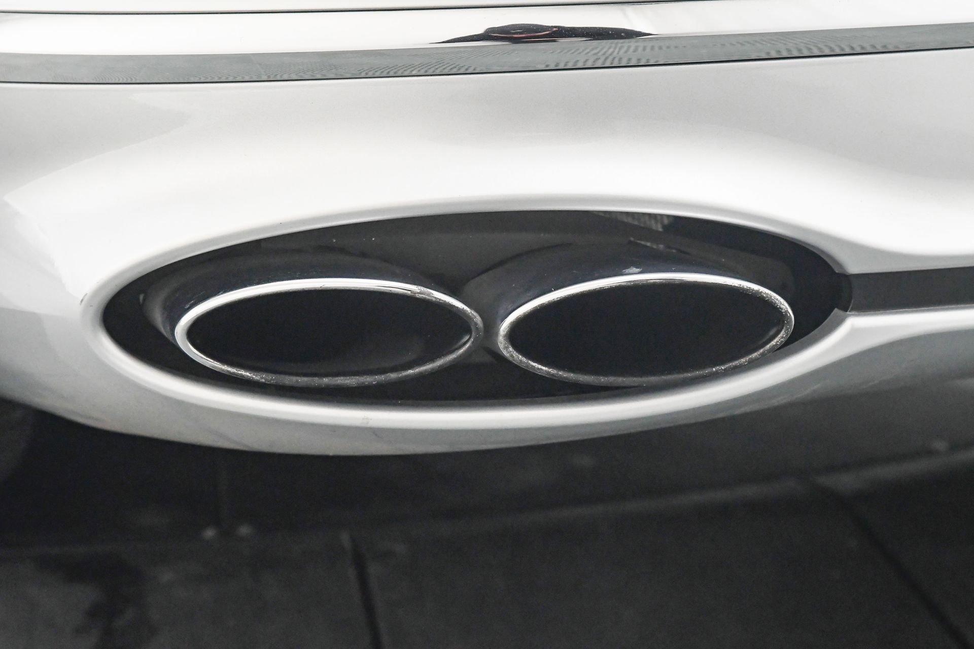 Used 2022 Bentley Flying Spur V8 image 24