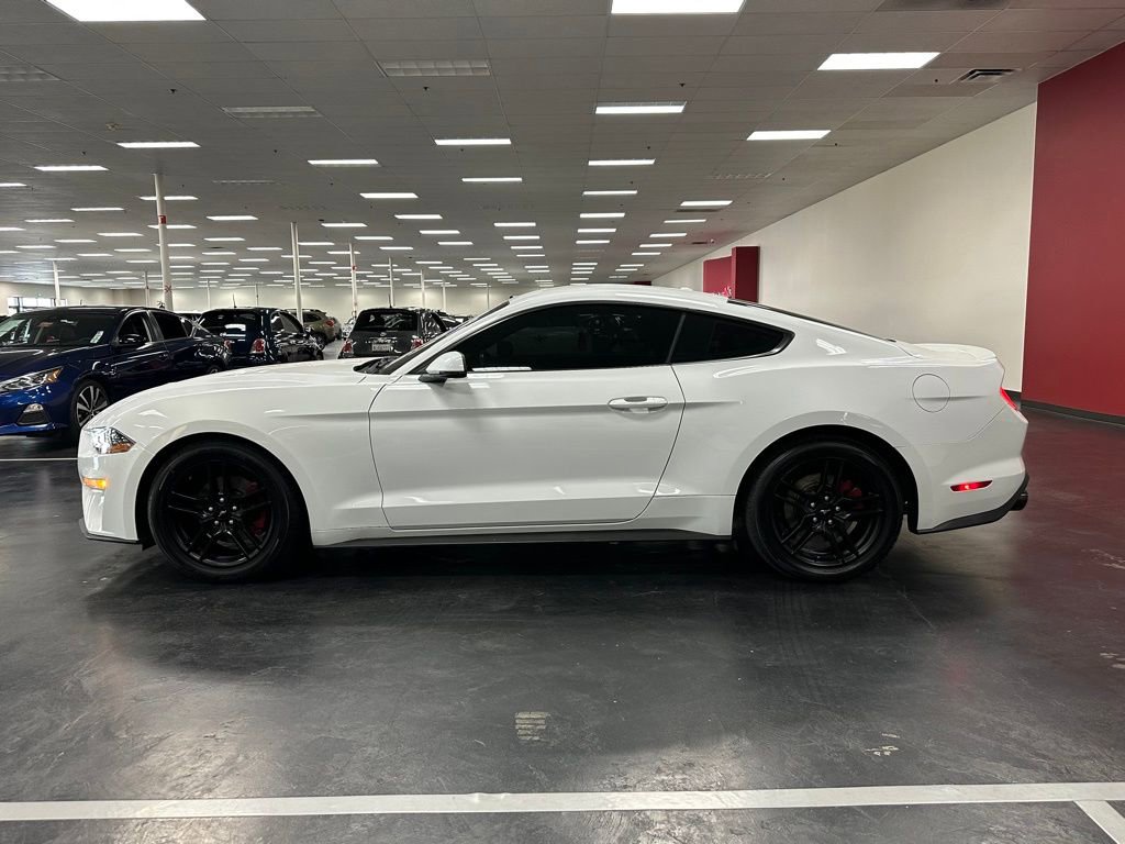 Used 2020 Ford Mustang Premium image 4