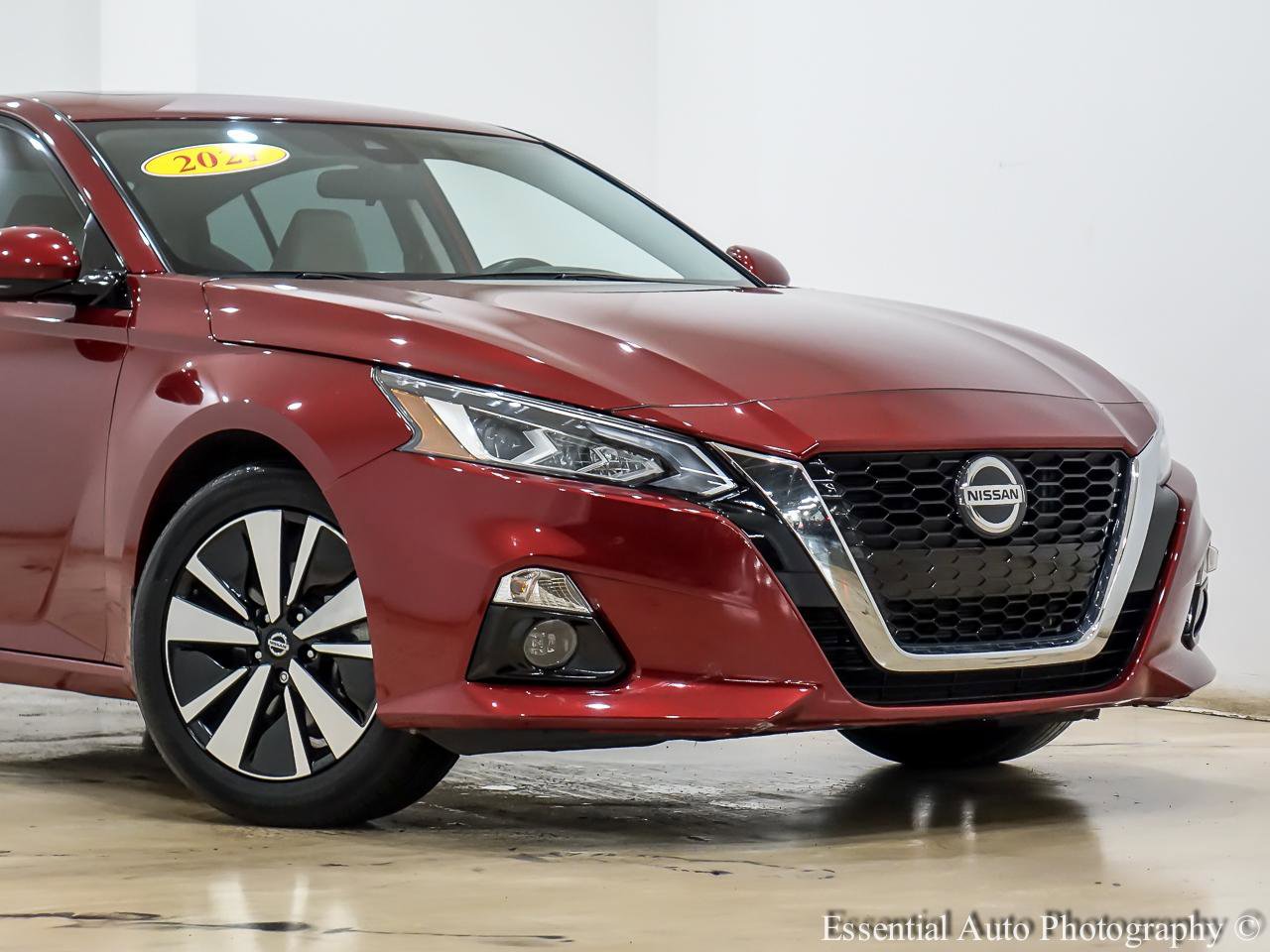 Used 2021 Nissan Altima 2.5 SL FWD image 2