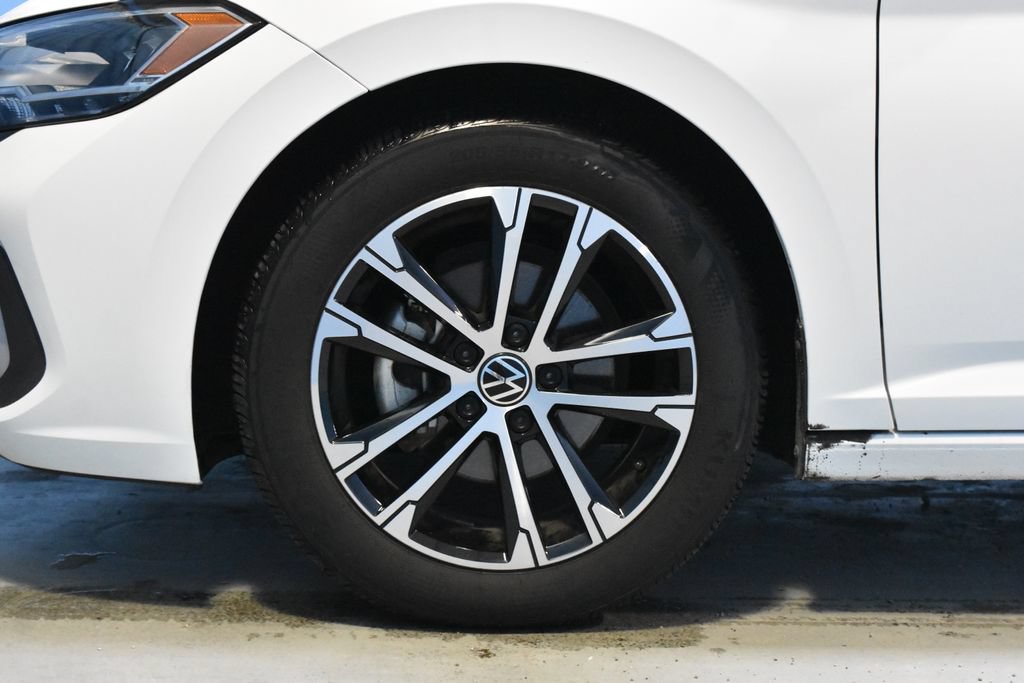 Certified 2024 Volkswagen Jetta Sport FWD image 24