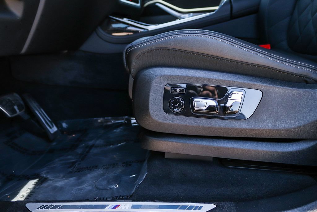 Used 2026 BMW X7 xDrive40i w/ M Sport Package AWD/4WD image 21