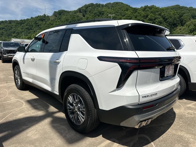 New 2026 Chevrolet Traverse LT w/ Driver Confidence Package FWD image 5