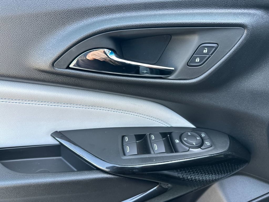 New 2026 Chevrolet Trax LT w/ Midnight Edition image 10