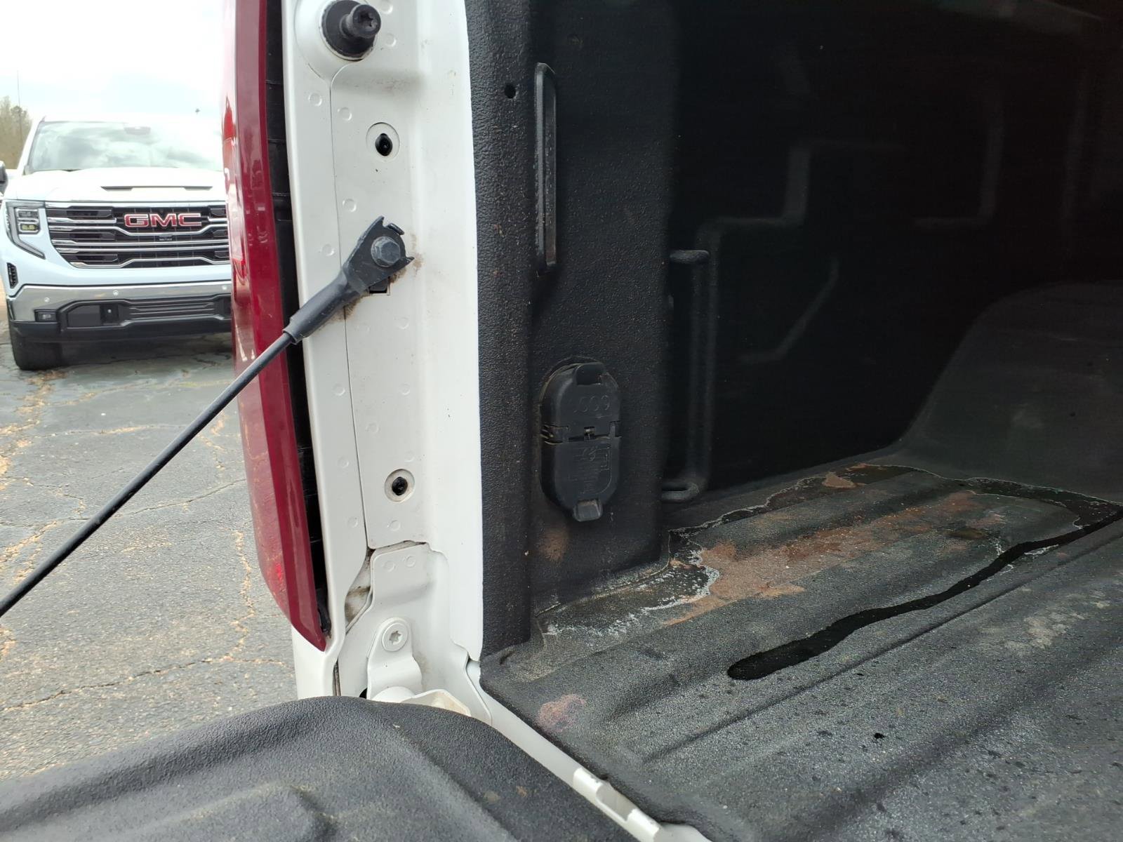 Used 2020 Chevrolet Silverado 3500 LTZ w/ LTZ Convenience Package image 6