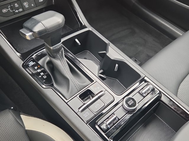 Used 2025 Kia K5 GT-Line w/ GT-Line Premium Package FWD image 20