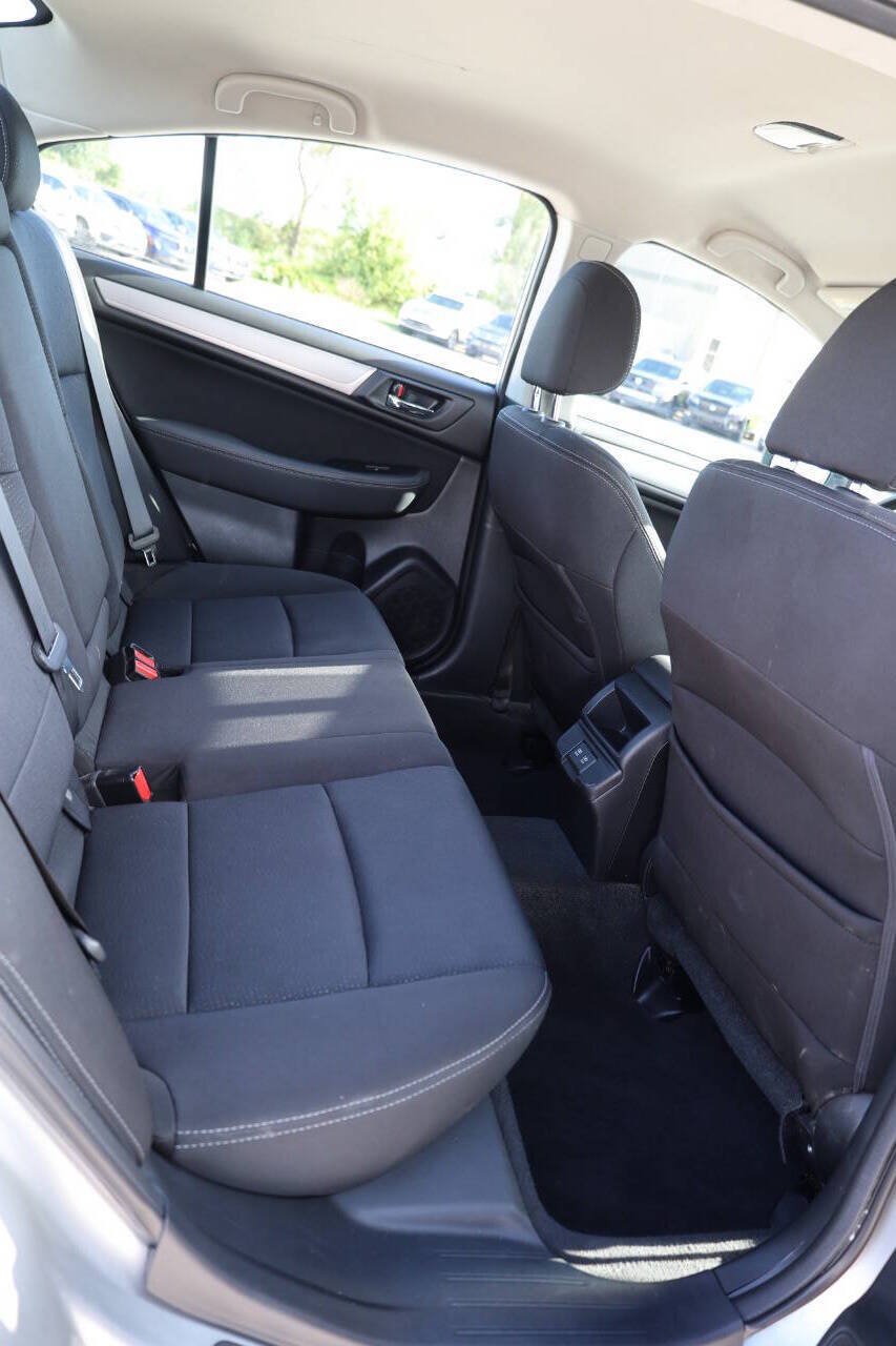 Used 2019 Subaru Legacy 2.5i Premium AWD/4WD image 16