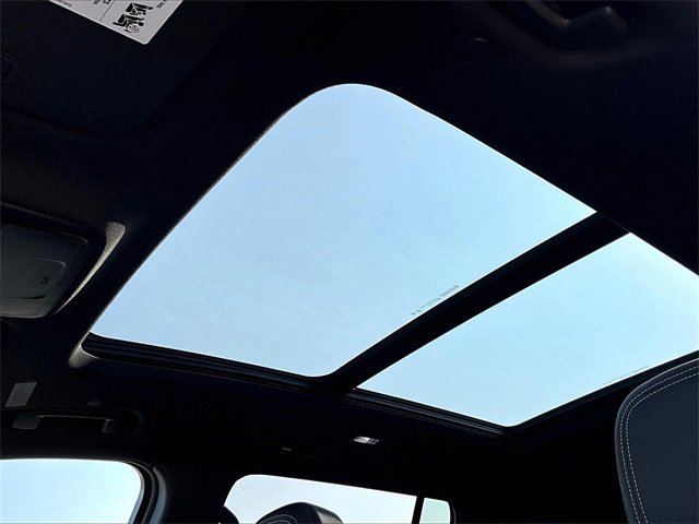 New 2025 Chevrolet Traverse LT w/ Sun and Wheel Package image 15