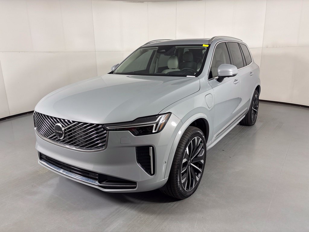 New 2026 Volvo XC90 T8 Ultra w/ Protection Package Premier AWD/4WD image 3