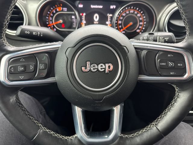 Used 2020 Jeep Wrangler Unlimited Sahara image 21