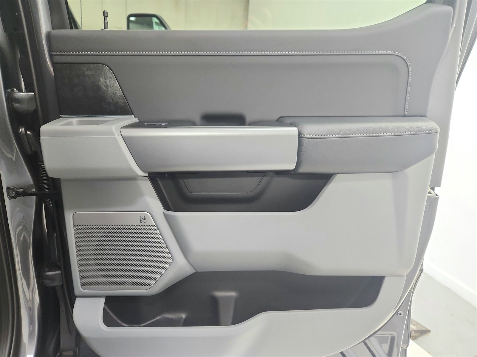 New 2026 Ford F250 XLT w/ XLT Premium Package image 43