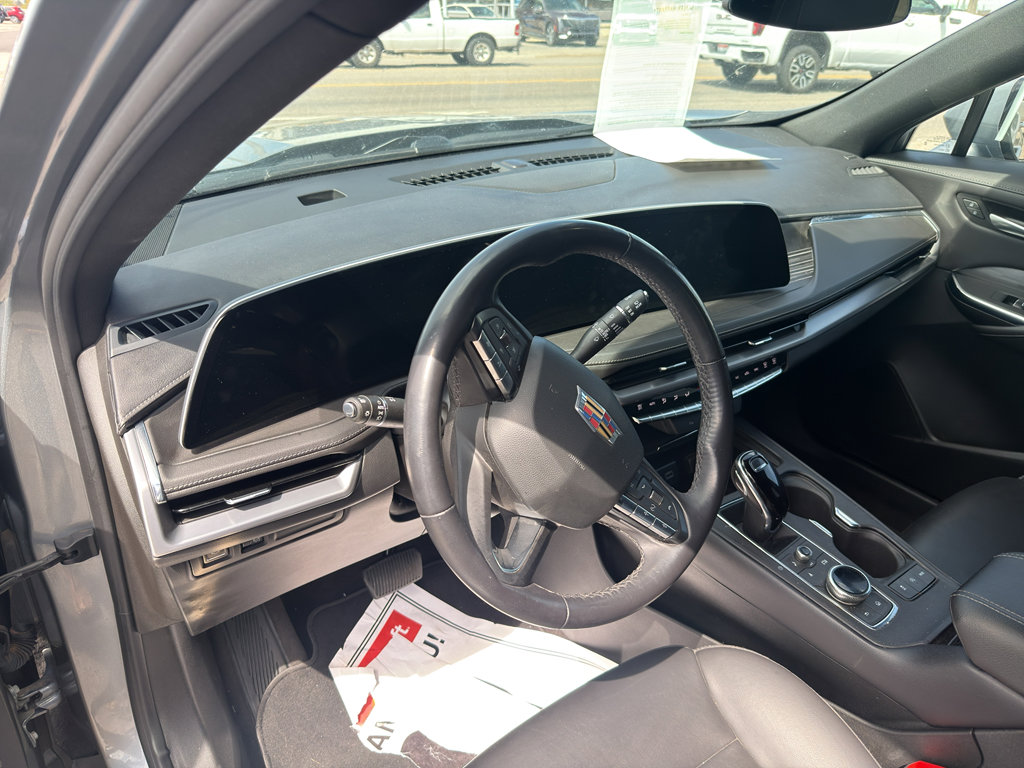 Used 2024 Cadillac XT4 Premium Luxury AWD/4WD image 7