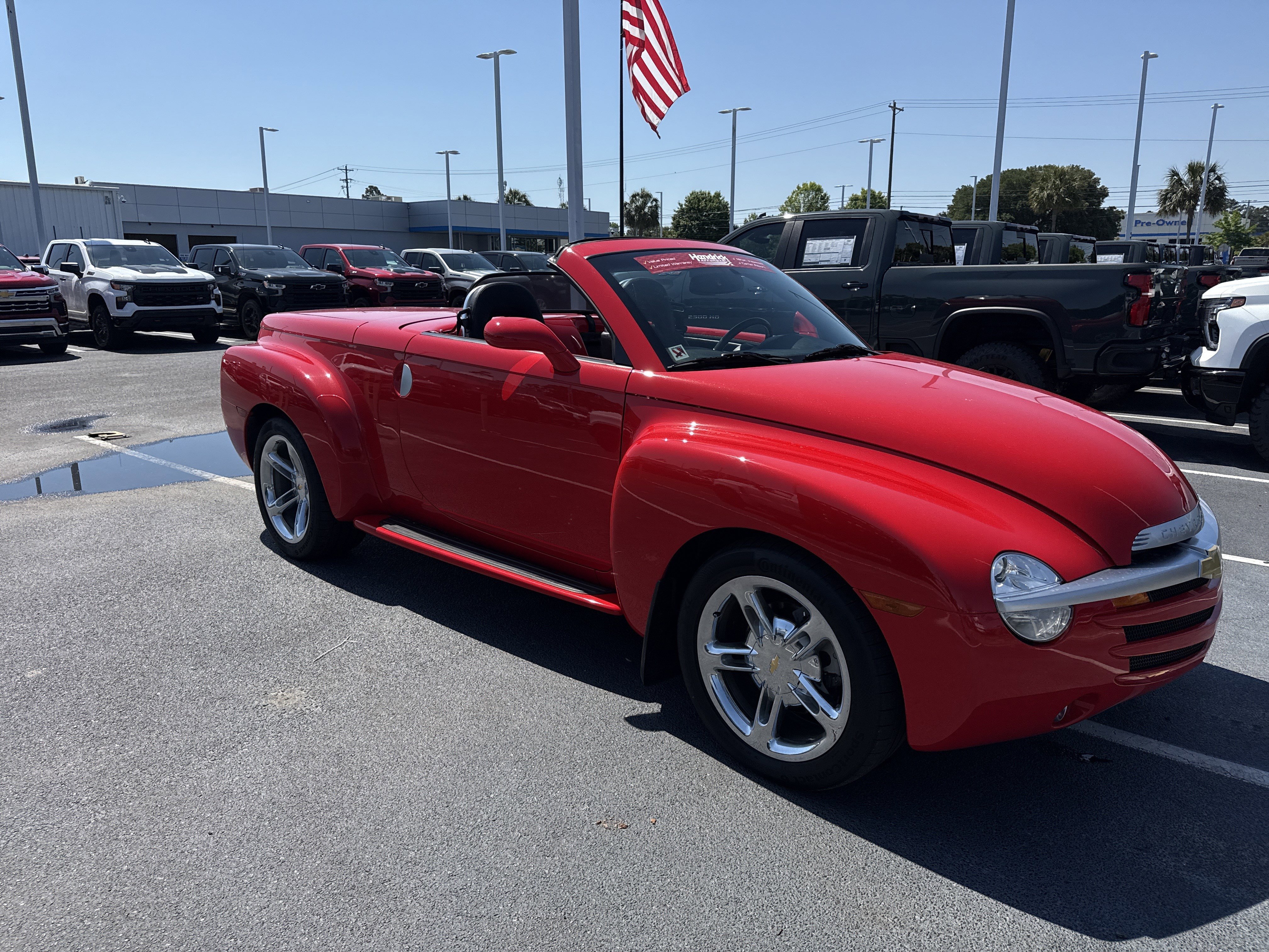 Used 2005 Chevrolet SSR w/ Preferred Equipment Group RWD image 36