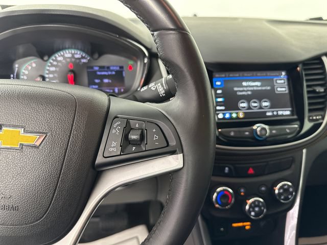 Used 2019 Chevrolet Trax LT w/ LT Convenience Package AWD/4WD image 26