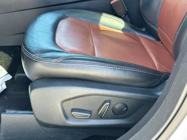 Certified 2019 Ford Explorer XLT w/ Equipment Group 202A FWD image 18