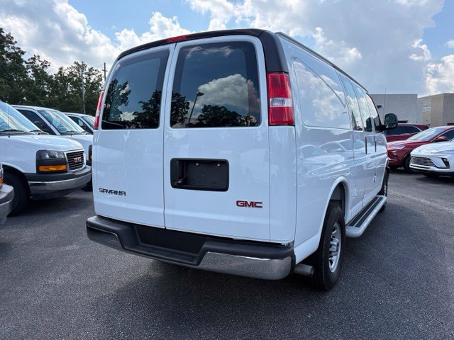 Used 2025 GMC Savana 2500 w/ Driver Convenience Package RWD image 5