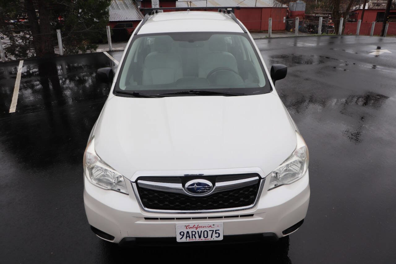 Used 2015 Subaru Forester 2.5i w/ Alloy Wheel Package image 2