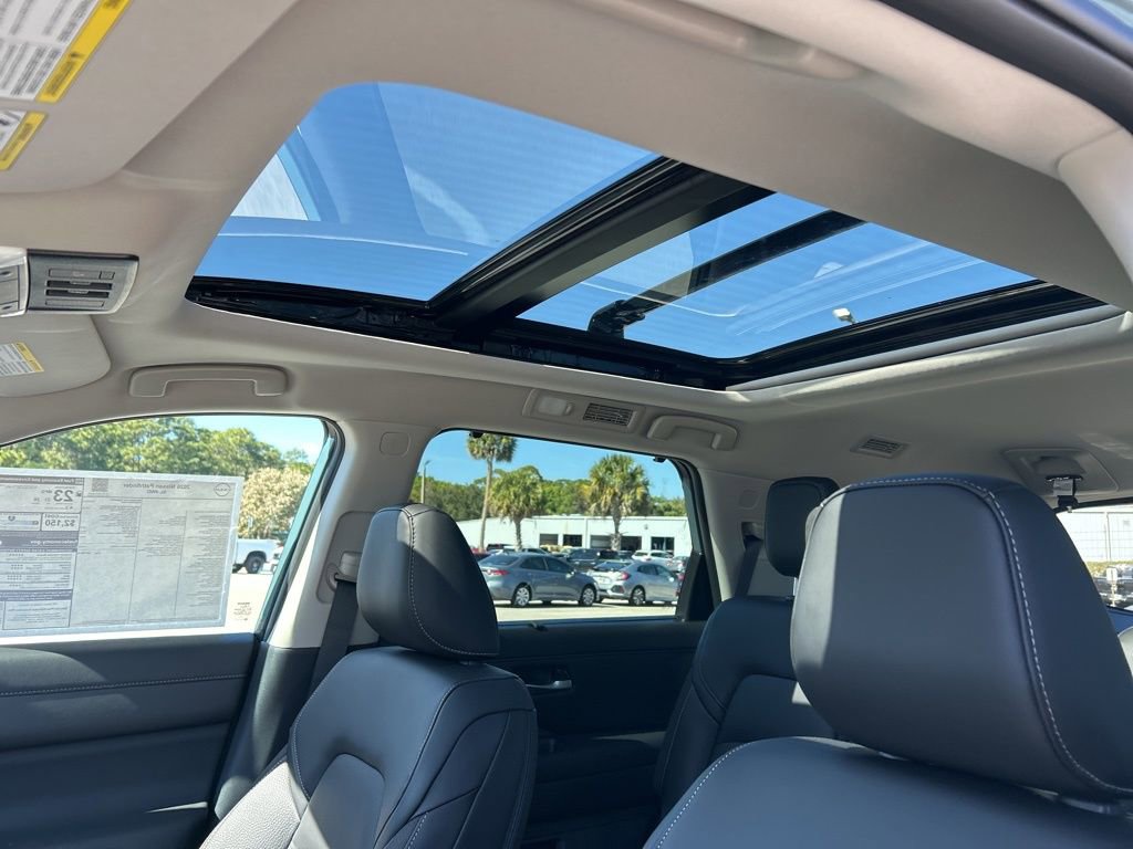 New 2026 Nissan Pathfinder SL w/ SL Premium Package image 22