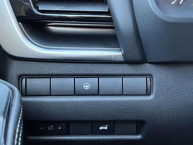 Used 2021 Nissan Rogue SV image 29