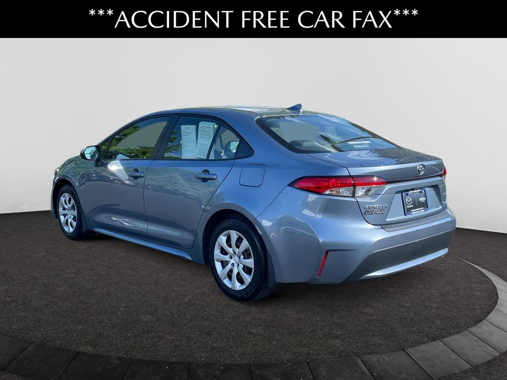 Used 2020 Toyota Corolla LE FWD image 2