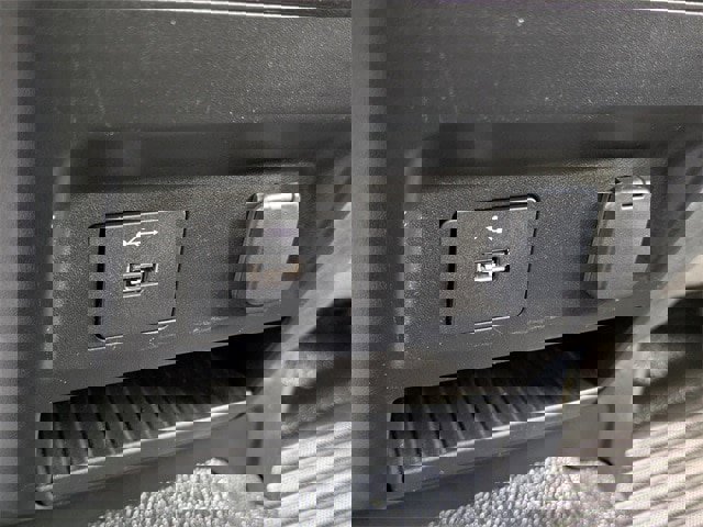 Used 2021 Ford F350 XL w/ Power Equipment Group image 19