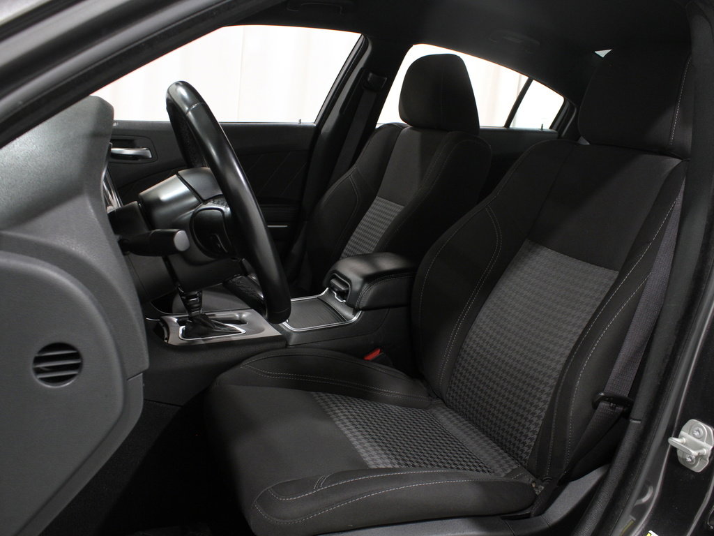 Used 2023 Dodge Charger SXT image 5