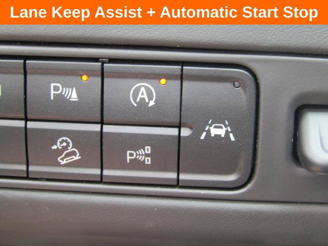 Used 2024 GMC Yukon Denali Ultimate AWD/4WD image 9