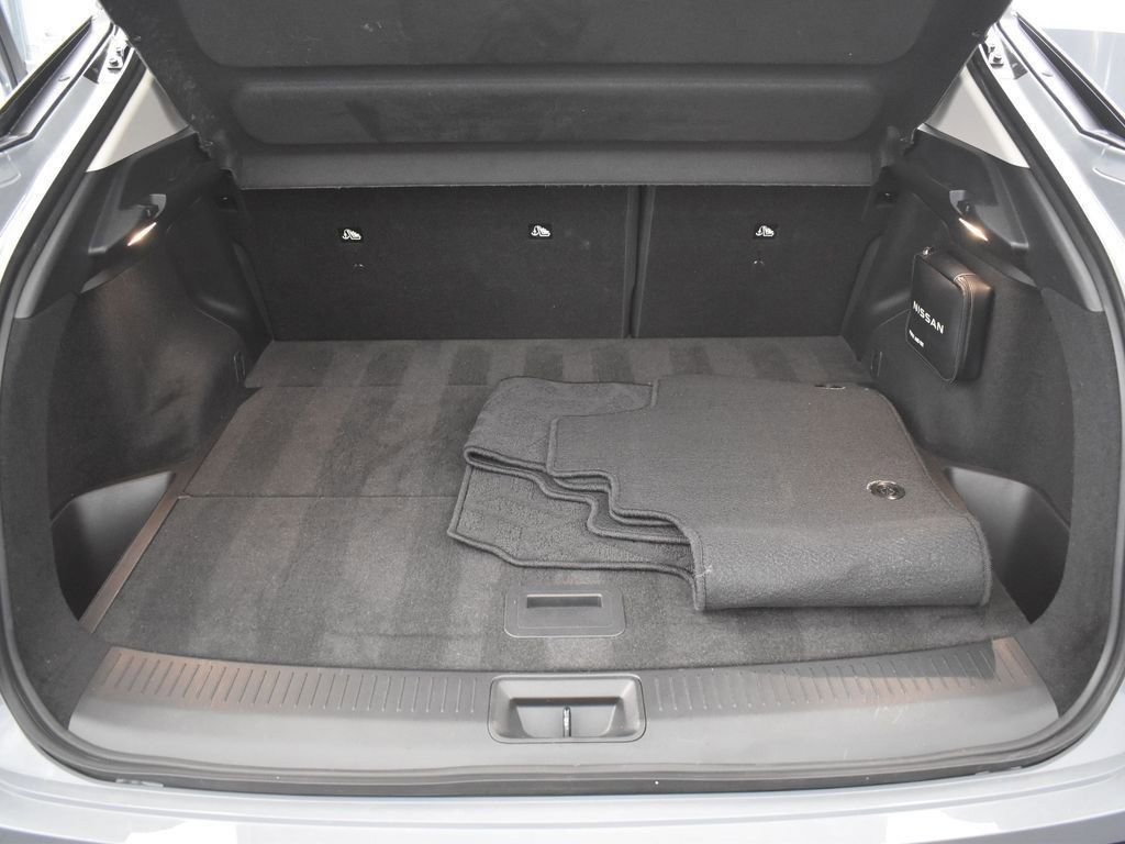 Used 2023 Nissan Ariya AWD image 34