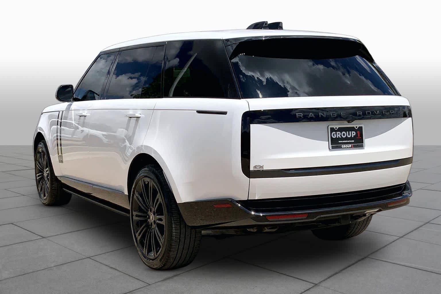 Used 2025 Land Rover Range Rover Long Wheelbase Autobiography AWD/4WD image 10