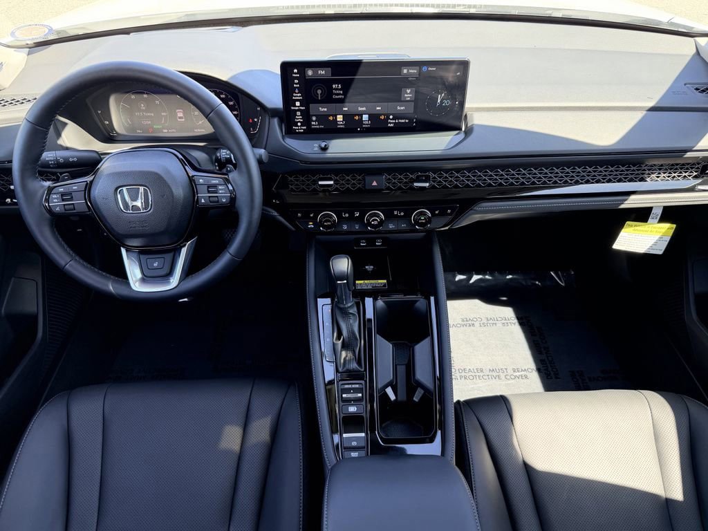 Used 2025 Honda Accord Touring image 14