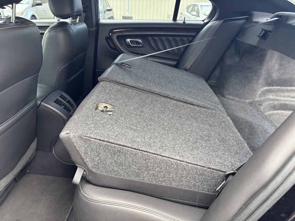 Used 2019 Ford Taurus Limited AWD/4WD image 25