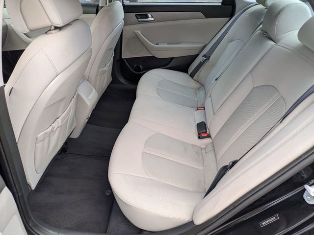 Used 2015 Hyundai Sonata SE FWD image 23