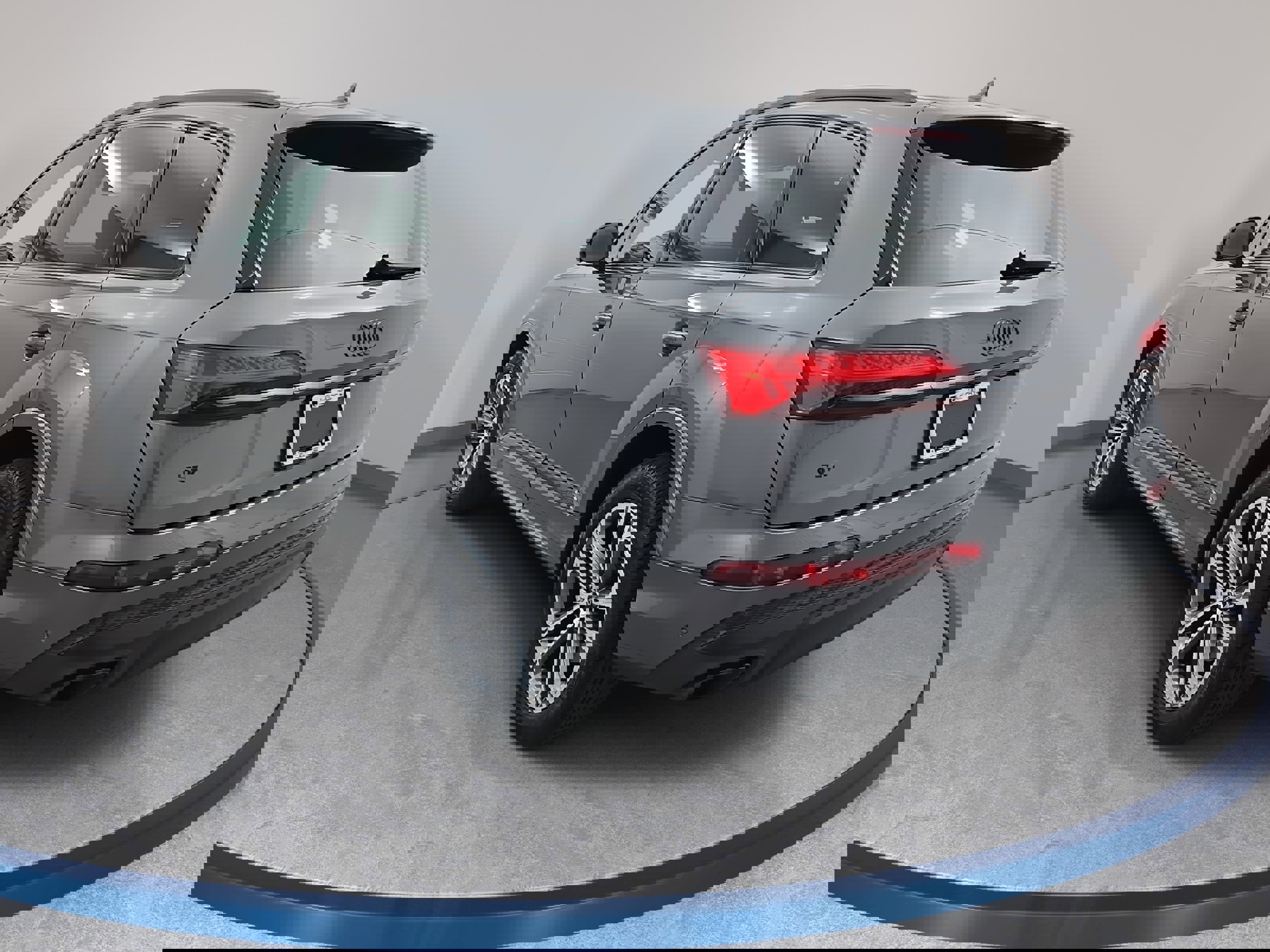 Used 2025 Audi Q7 2.0T Premium w/ Convenience Plus Package image 7