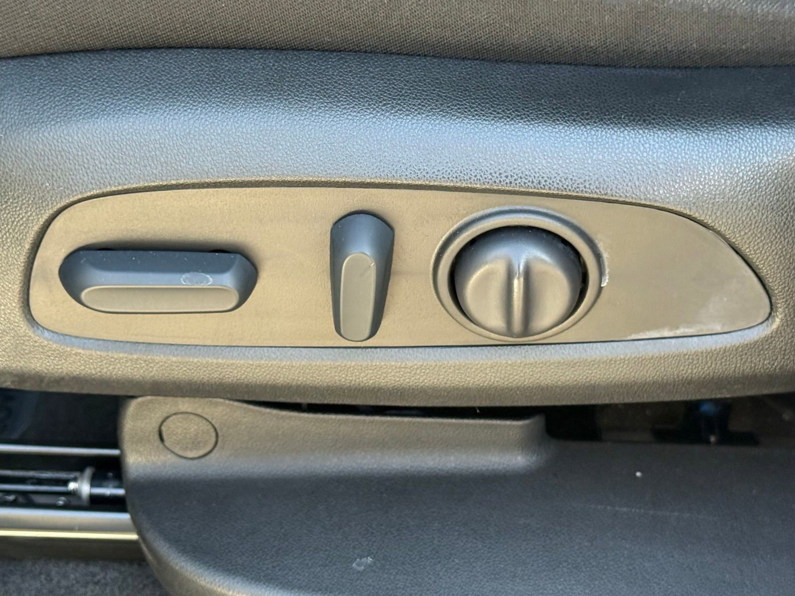 Used 2022 Chevrolet Equinox LT FWD image 27