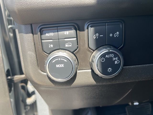 Used 2024 Chevrolet Tahoe LT image 31