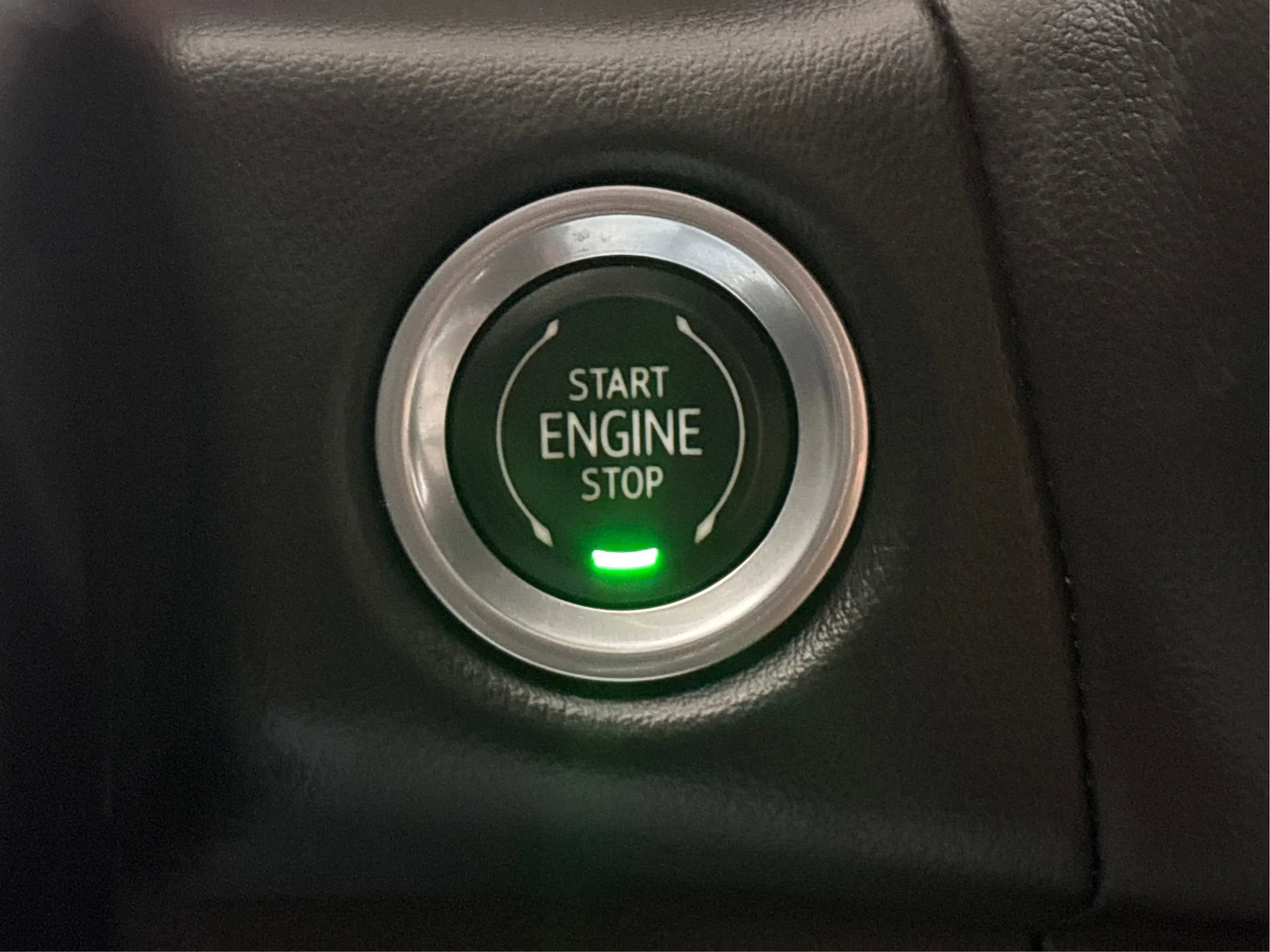 Used 2021 Chevrolet Suburban LT AWD/4WD image 38