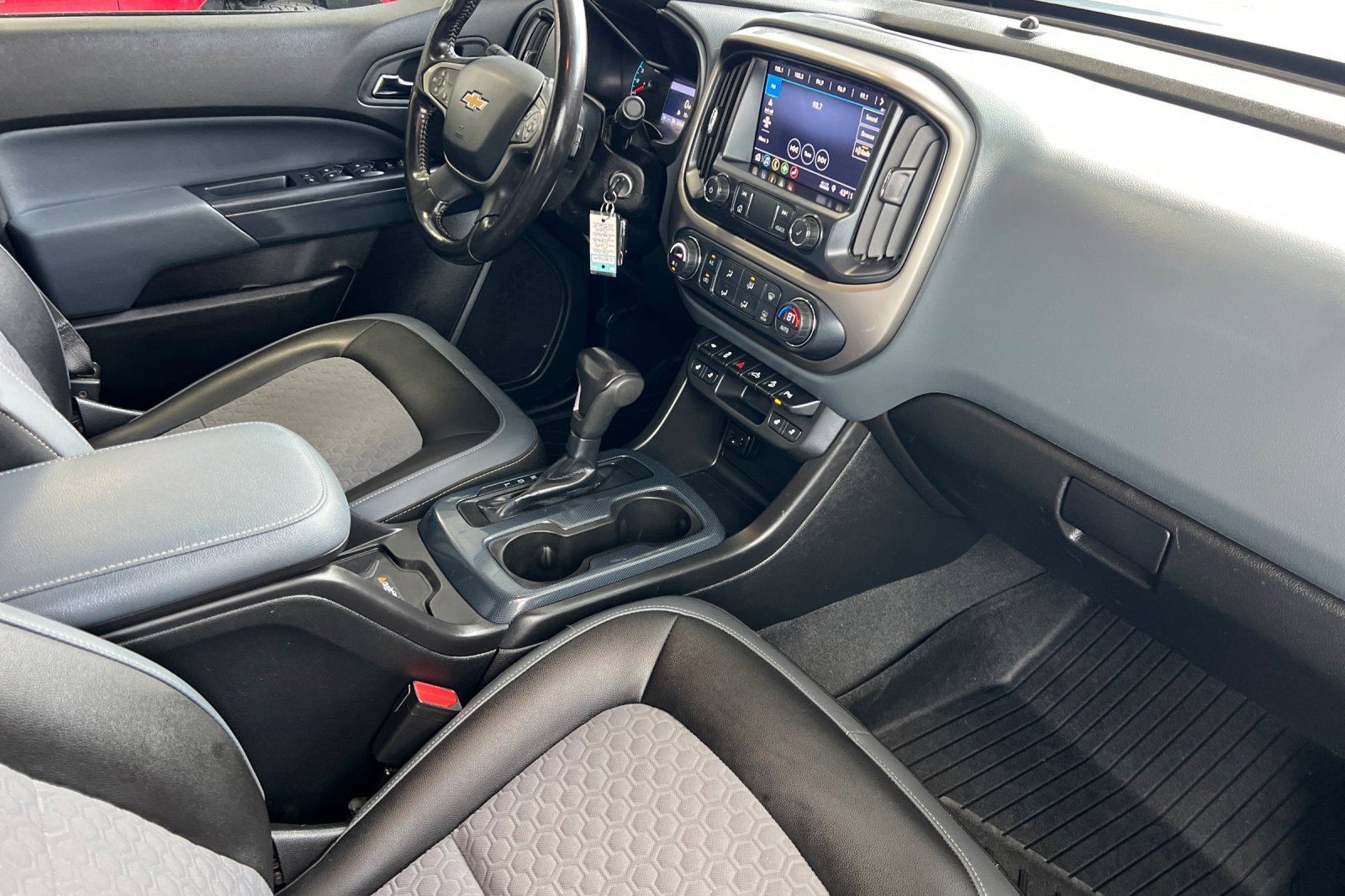 Used 2020 Chevrolet Colorado Z71 image 12