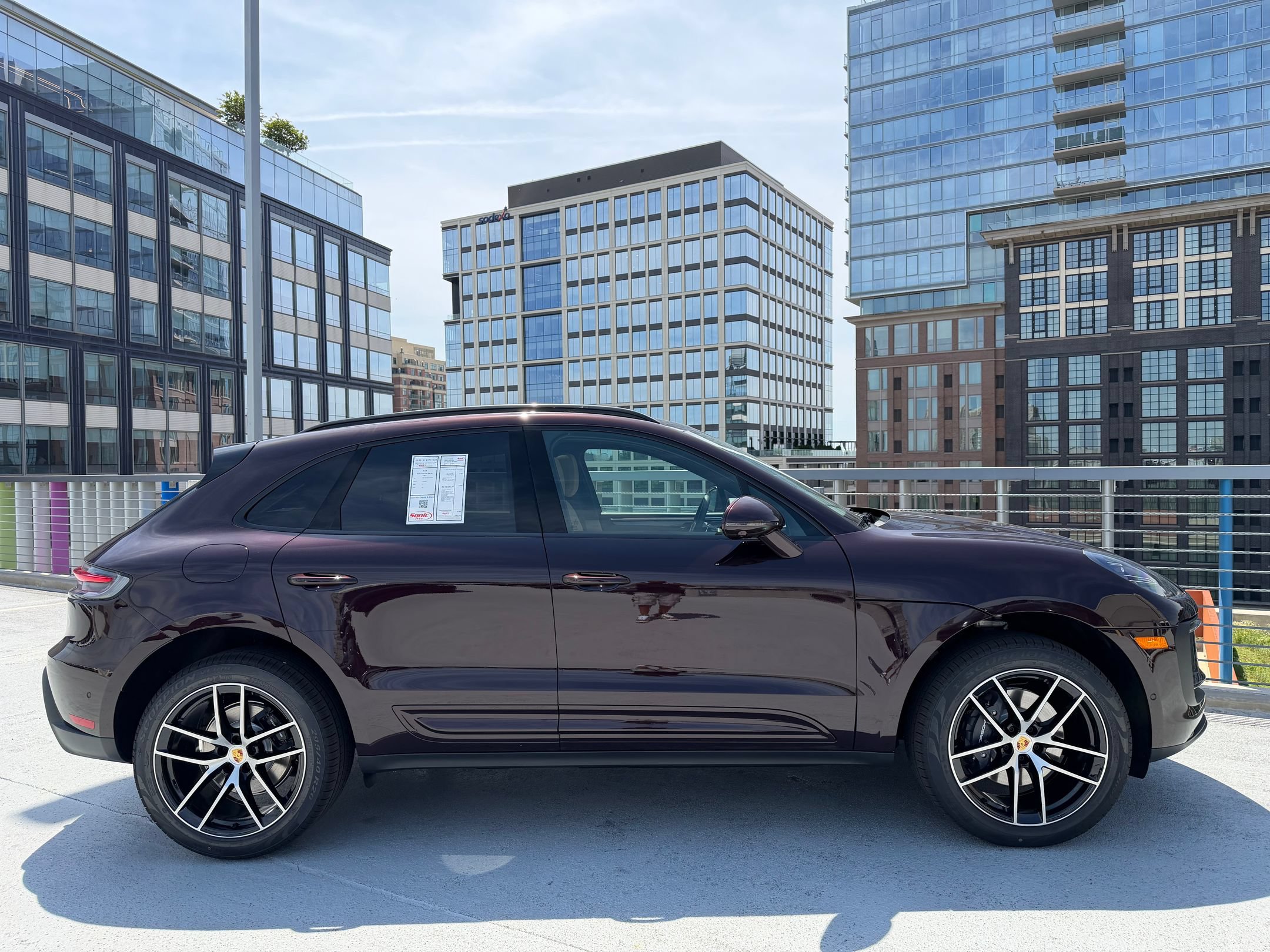 Used 2026 Porsche Macan AWD/4WD image 8