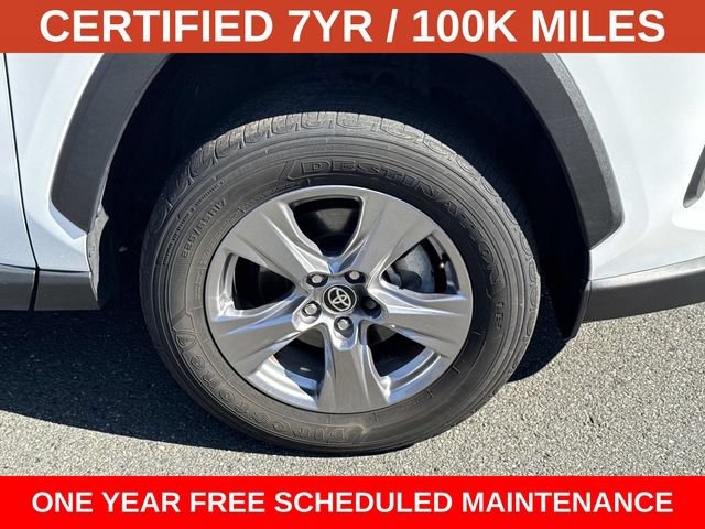 Used 2025 Toyota RAV4 XLE AWD/4WD image 7
