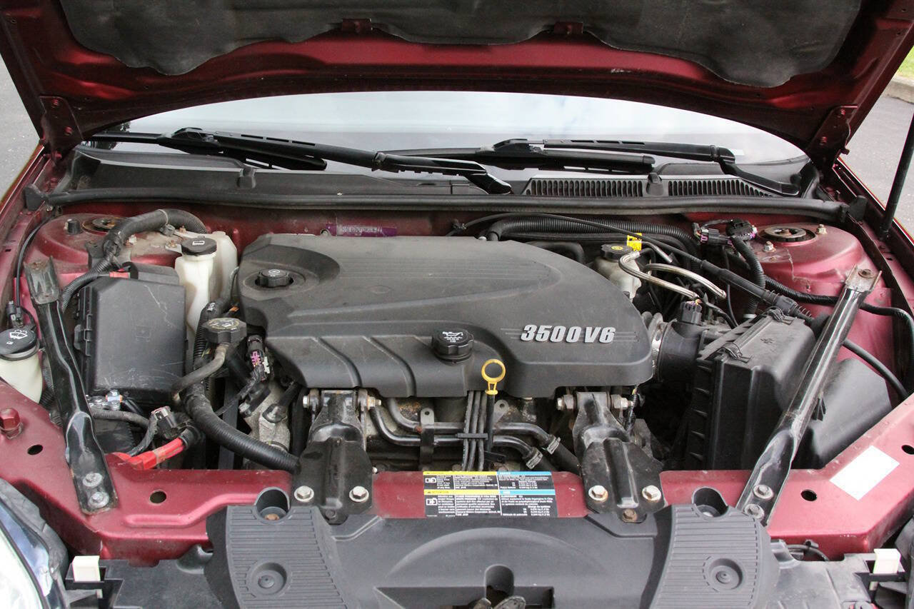 Used 2009 Chevrolet Impala LT FWD image 25