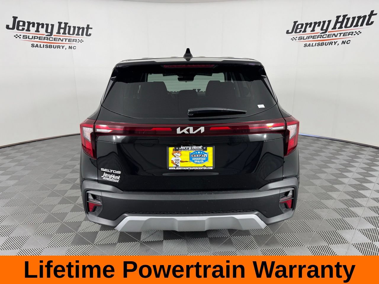 Used 2026 Kia Seltos LX FWD image 8